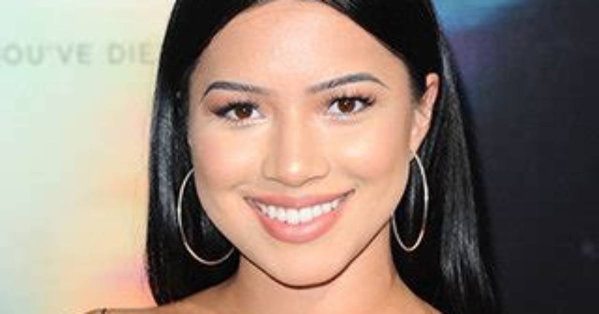 Julia Kelly Net Worth