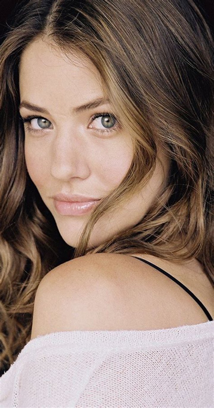 Julie Gonzalo Dallas TV Show