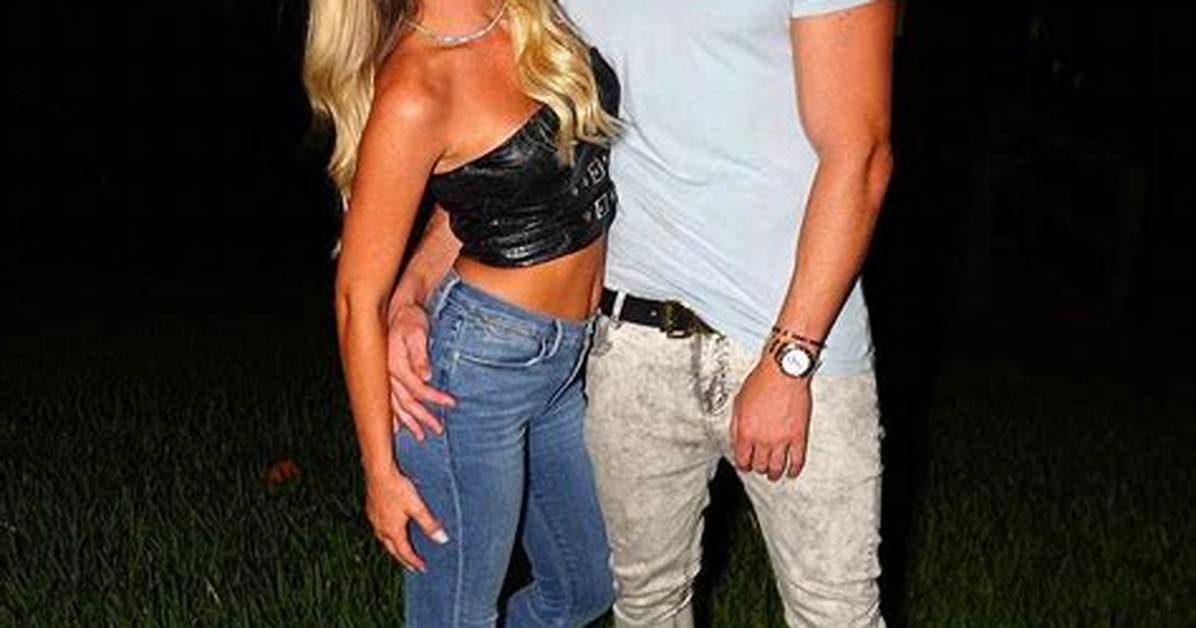 Juliette Porter and Sam Logan Have Called It Quits
