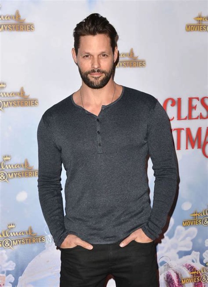 Justin Bruening Sweet Magnolias Wiki Fandom