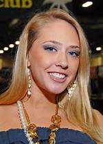 Kagney Linn Karter Net Worth