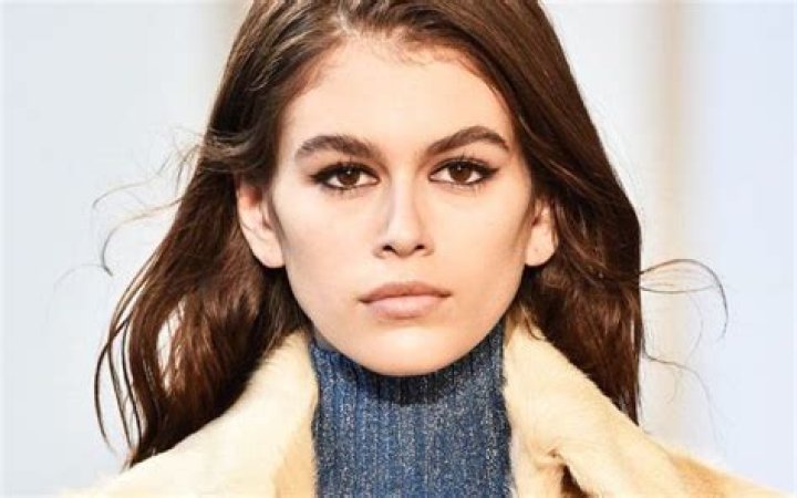 Kaia Gerber Biography, Net Worth, Height, Weight, Age, Size, Modeling