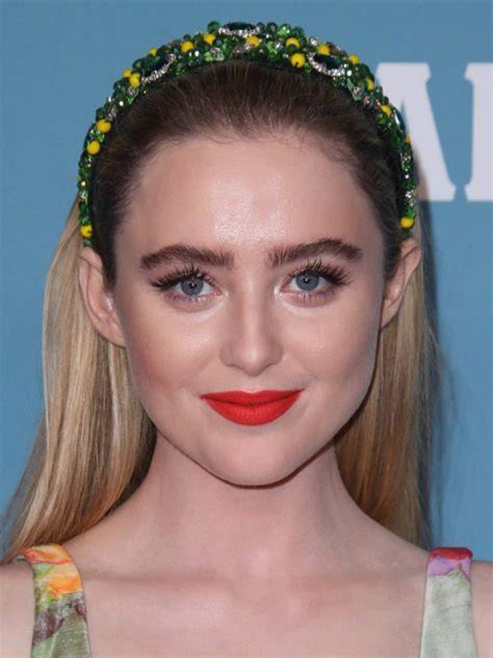 Kansas Bowling and Kathryn Newton ️ ️ ️