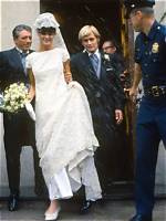 Katherine Carpenter Is the Wife of David Mccallum | Age, Biography, Wiki, Career, Net Worth, Family & Ethnicity