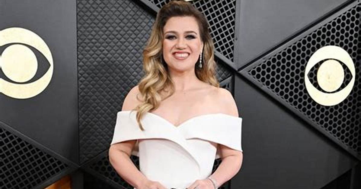 Kelly Clarkson Net Worth 2024