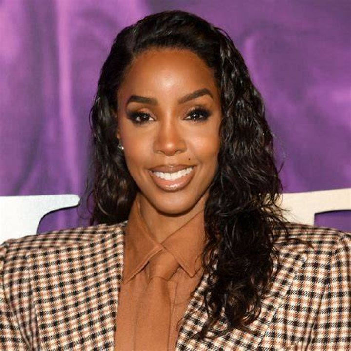 Kelly Rowland's Mother Doris Rowland Garrison Passes Away E! News