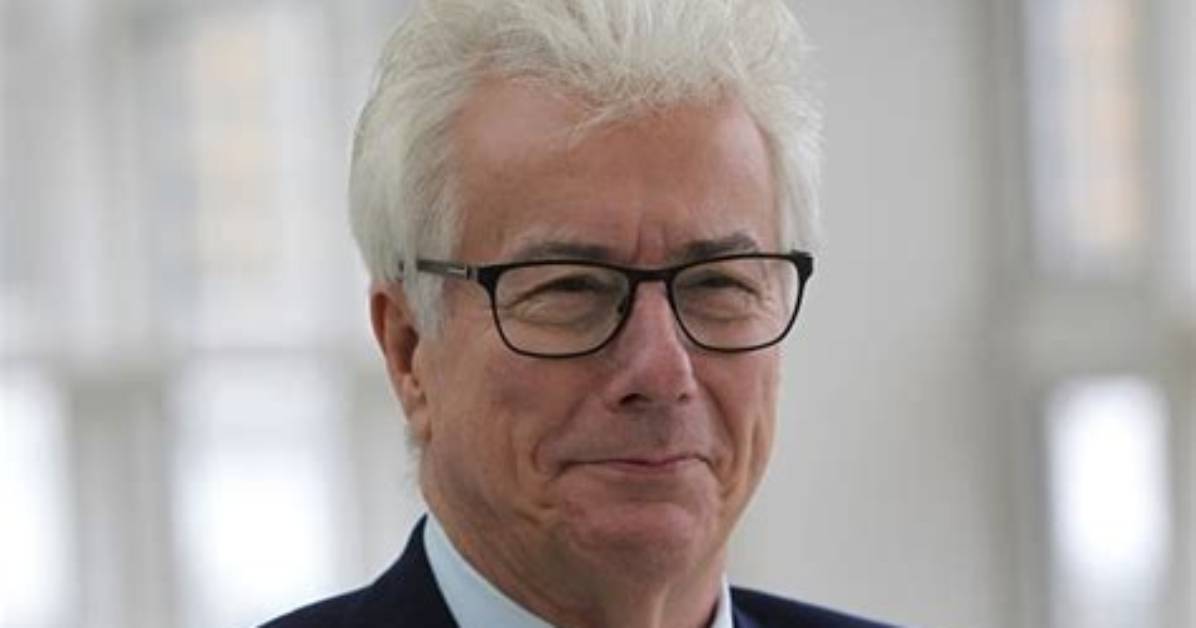 Ken Follett Net Worth