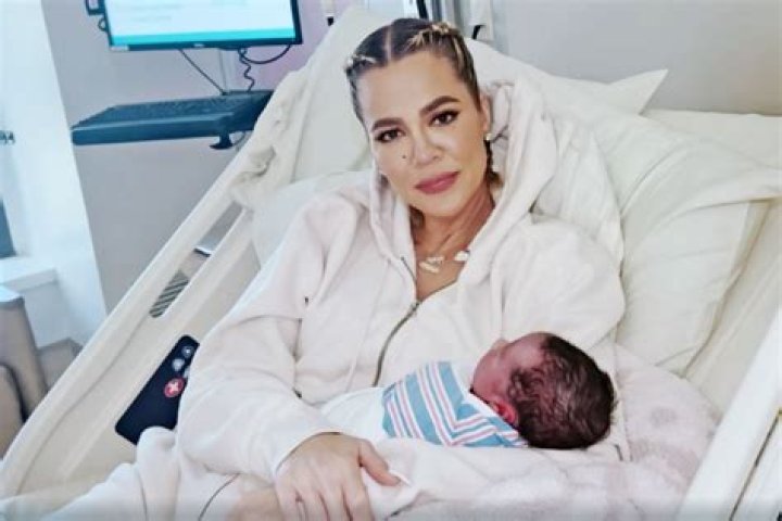 Khlo&eacute; Kardashian Talks Baby Boy's Name, Starts with a 'T'