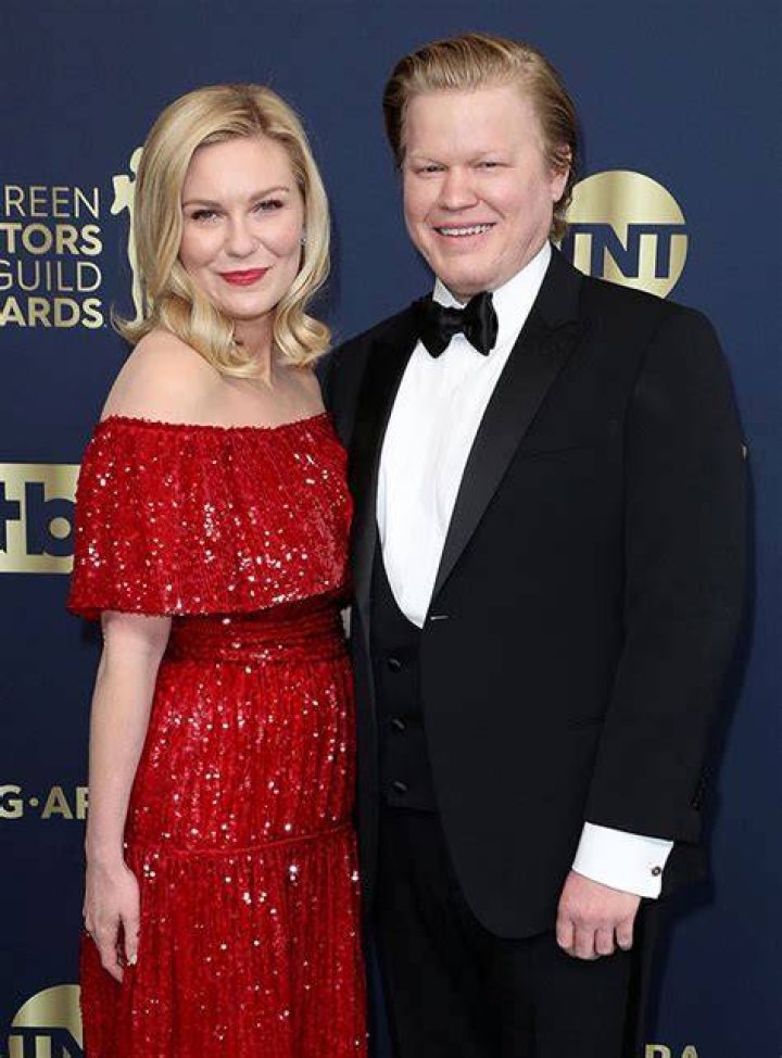 Kirsten Dunst marries Jesse Plemons, parents of 2 celebrate with