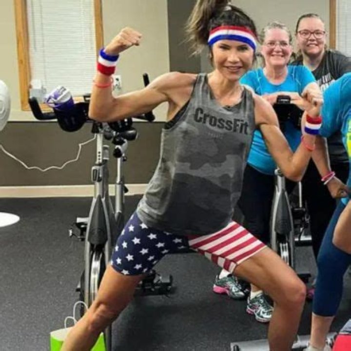 Kristi Noem Workout Routine Ethnicity And Plastic Surgery Starsgab