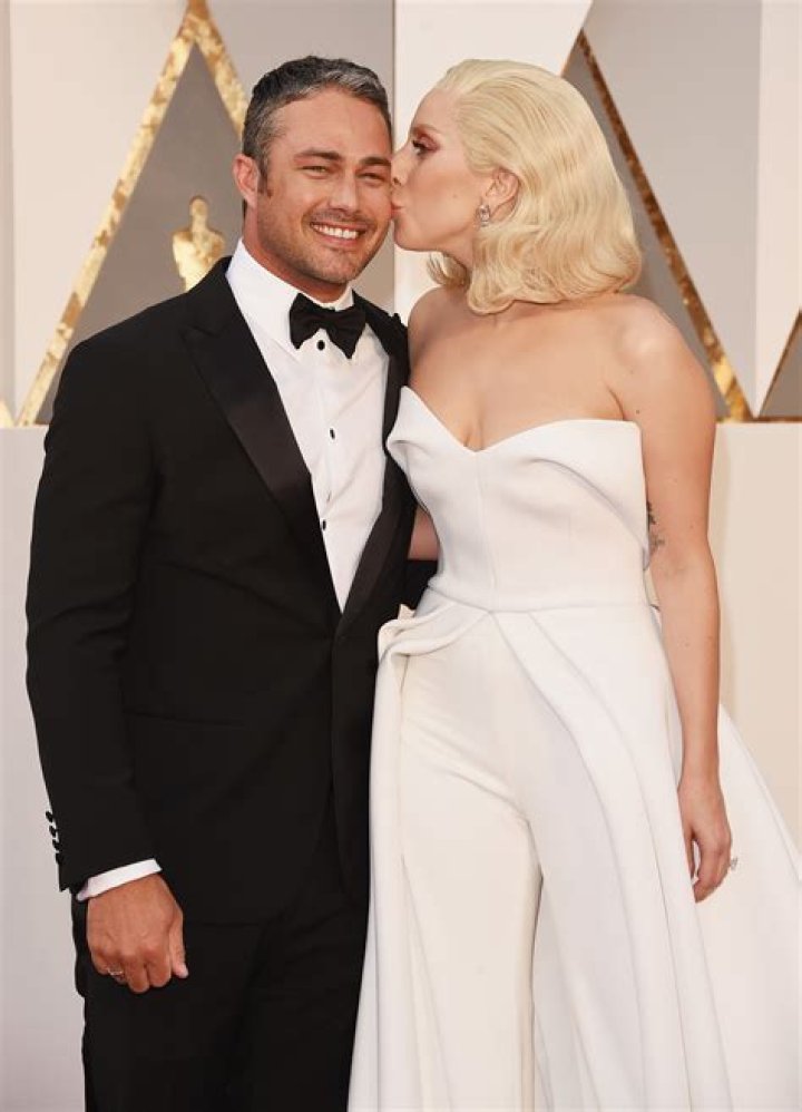 Lady Gaga and Taylor Kinney These Celebrity Couples Heated Up the Red