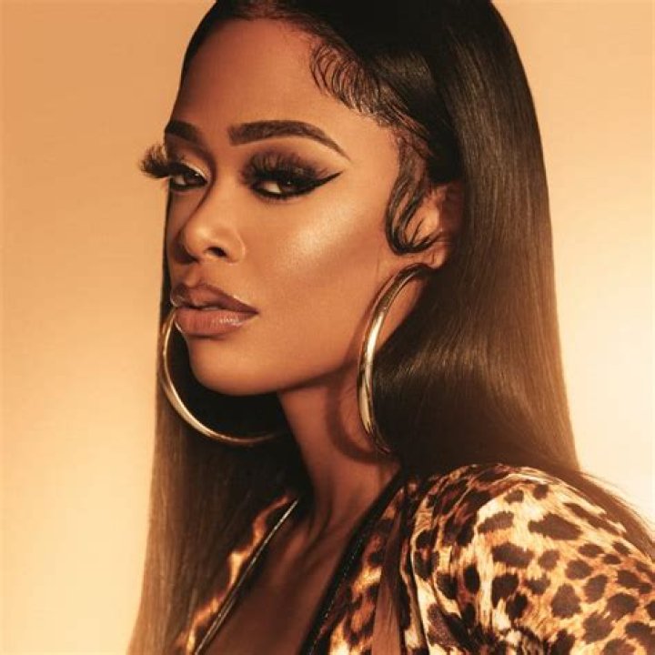 Lady London (Rapper) Age, Birthday, Bio, Facts, Family, Net Worth