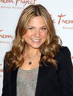 Lauren Collins Net Worth
