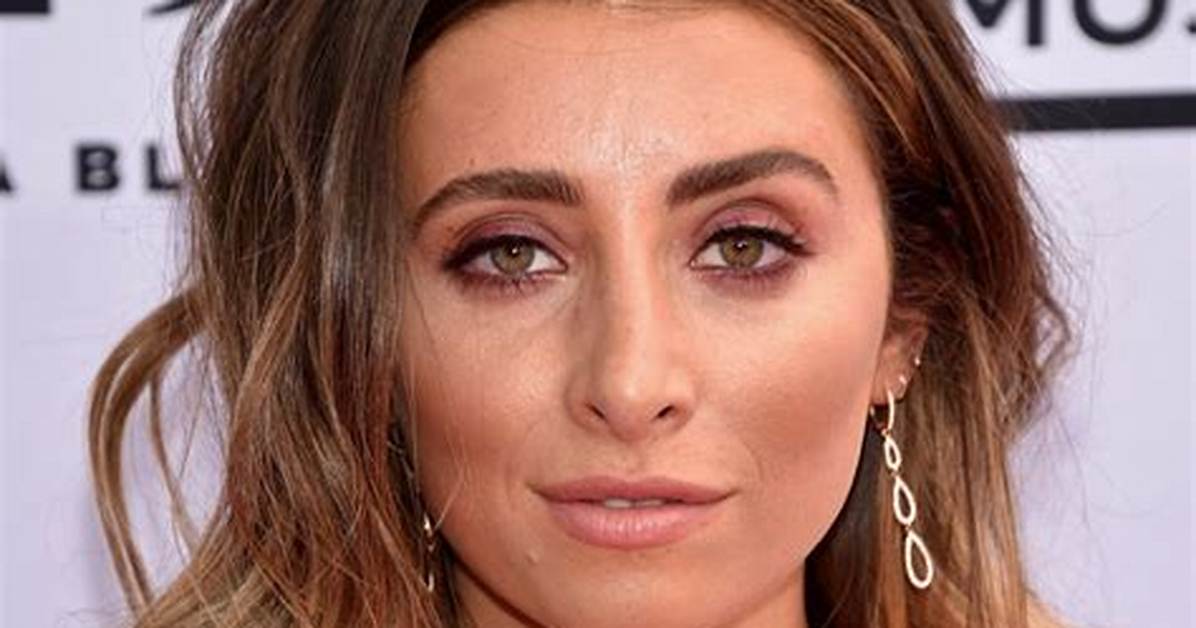 Lauren Elizabeth Net Worth