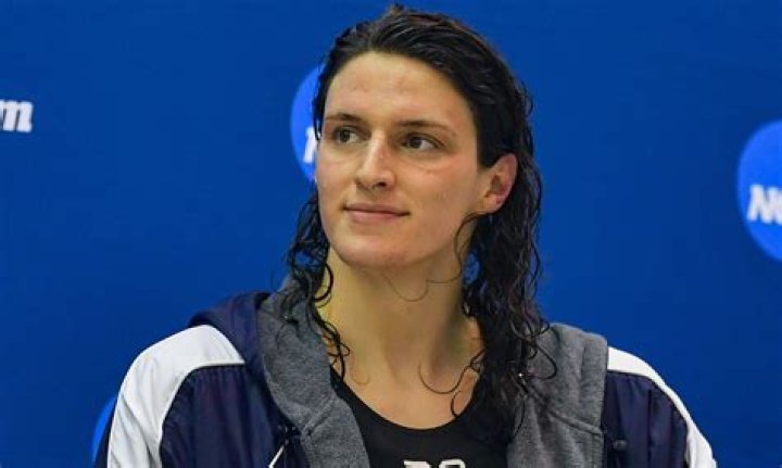 Lia Thomas so &lsquo;wellendowed&rsquo; I had to &lsquo;refrain from looking&rsquo; Riley