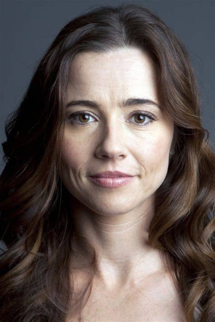 Linda Cardellini Profile Images &mdash; The Movie Database (TMDB)