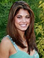 Lindsay Hartley – Biography, Facts & Life Story