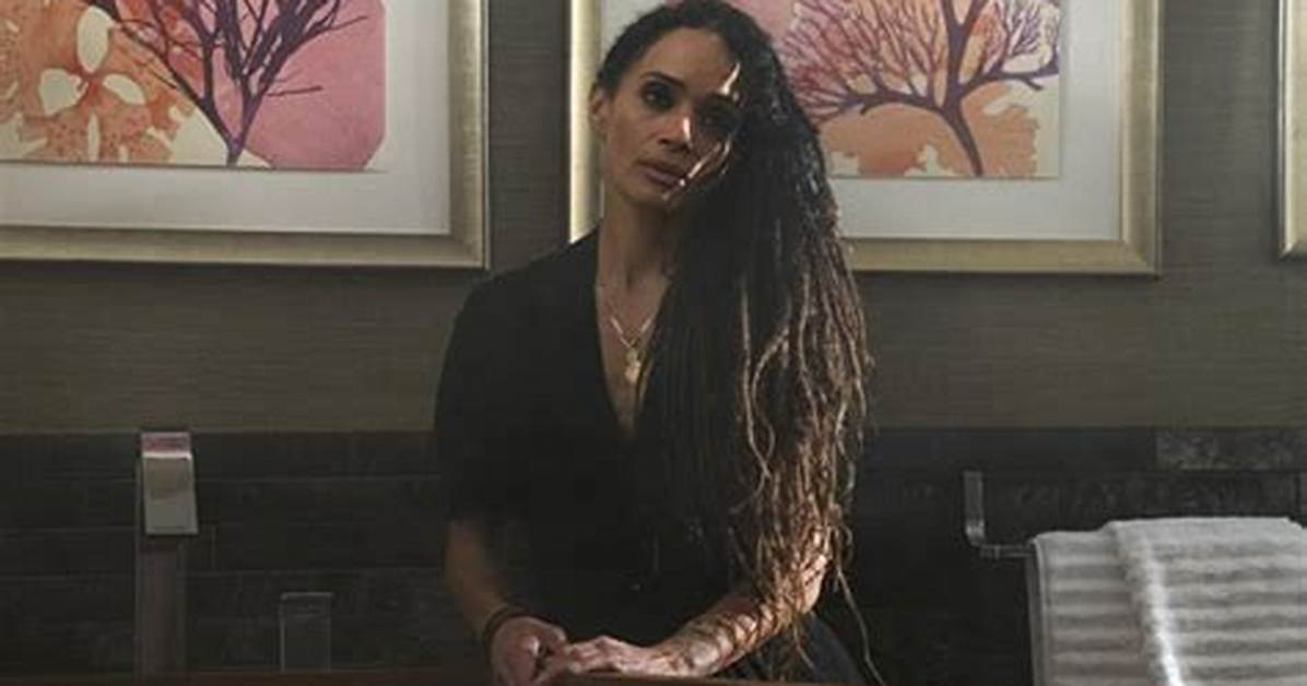 Lisa Bonet Net Worth – How Much Is Bonet Worth?