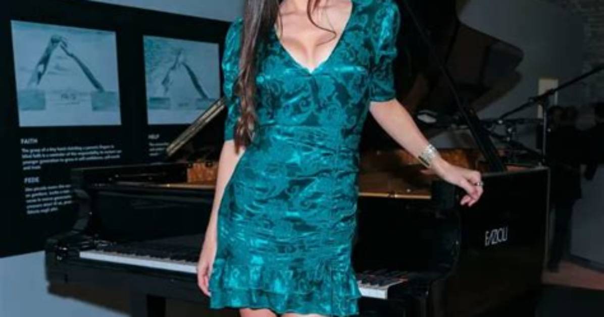 Lola Astanova Net Worth