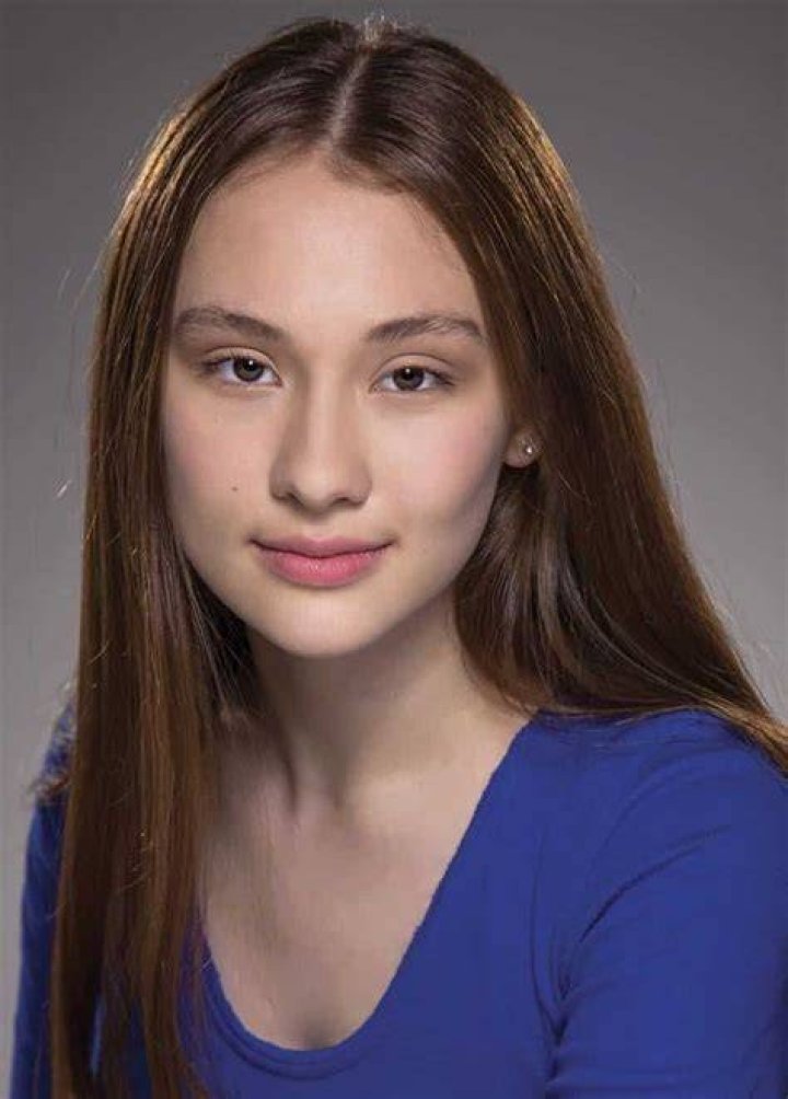 Lola Tung Age, Parents, Height, Ethnicity, Nationality, Net Worth