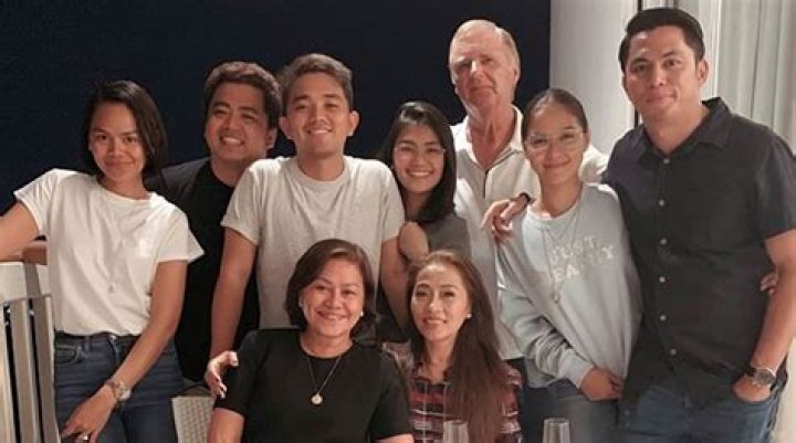 LOOK Families of Maja Salvador, boyfriend meet over dinner