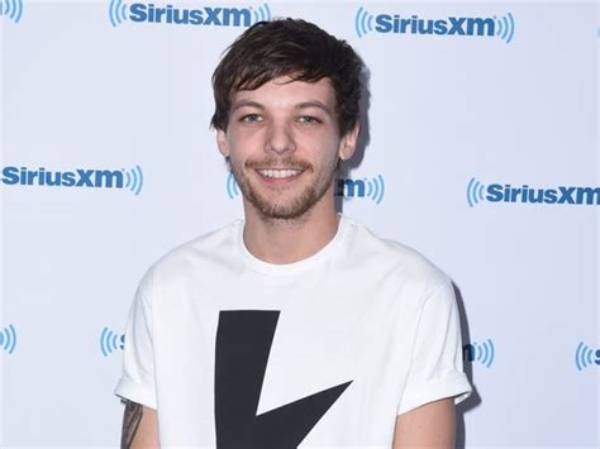 Louis Tomlinson Net Worth