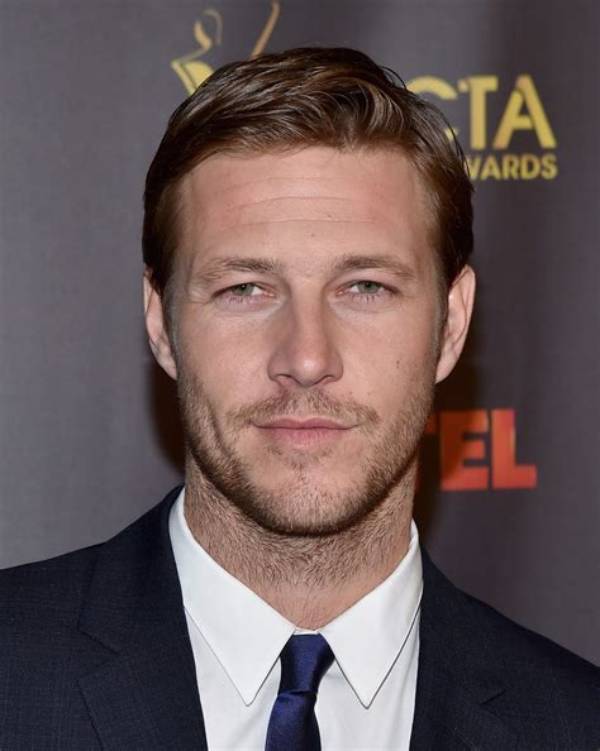 Luke Bracey Net Worth