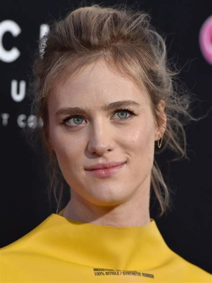 Mackenzie Davis AdoroCinema