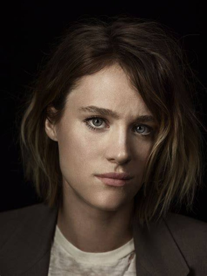 Mackenzie Davis Wallpapers Wallpaper Cave