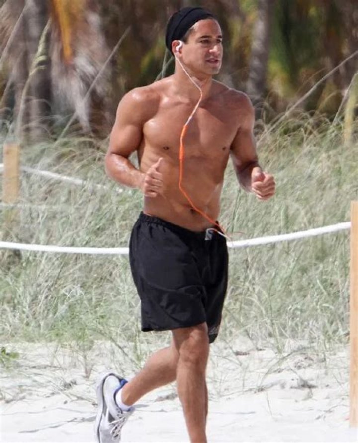 Mario Lopez Height and Weight Revealed Animascorp