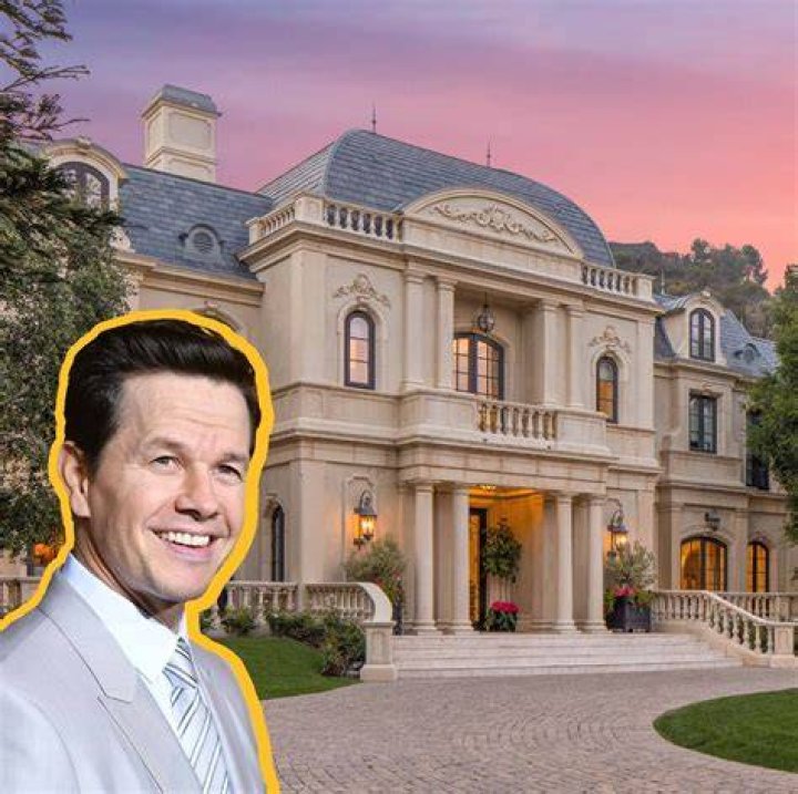 Mark Wahlberg Was (Briefly) Part Of New Kids On The Block