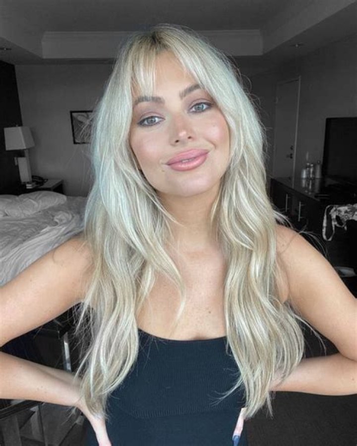 Markie Leigh Newton on Instagram "The hair, makeup, and natural window