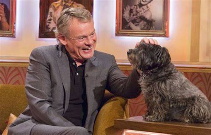 Martin Clunes