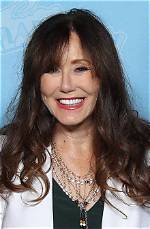 Mary Mcdonnell Height