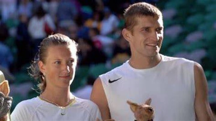 Max Aaron, Victoria Azarenka earn USSA's January athlete awards (poll