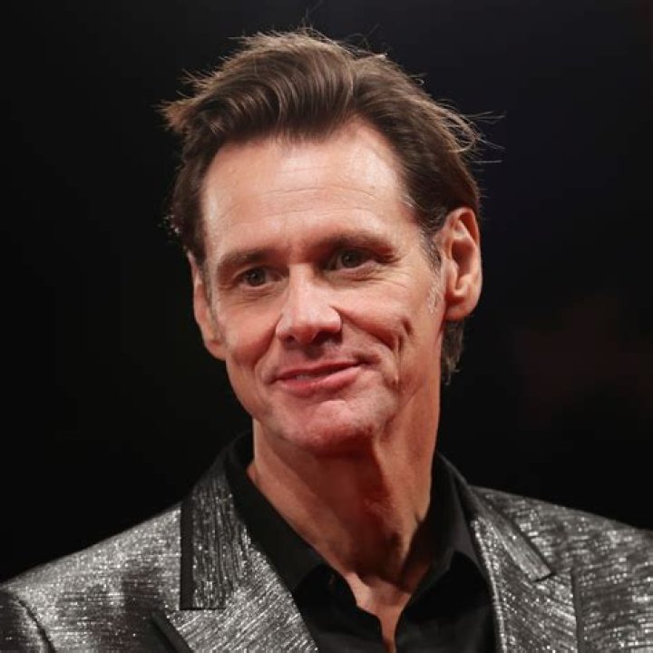 Meet Jim Carrey’s 32YearOld Daughter Jane Carrey Who Became a Singer