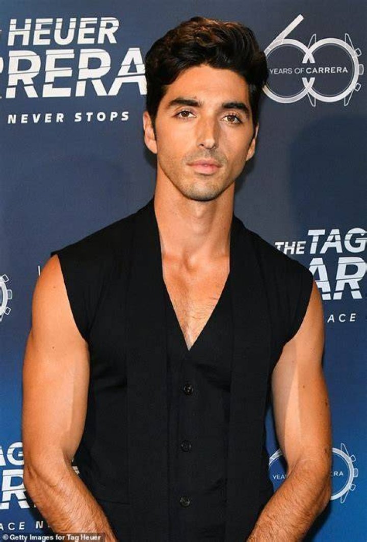 Meet Taylor Zakhar Perez Who Plays Marco In The Kissing Booth 2