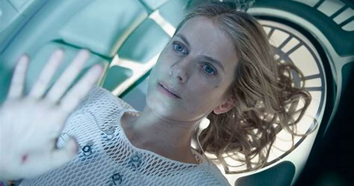 Melanie Laurent’s Film 'Oxygen's Premise Looks Similar to Ryan Reynolds Movie but with a Sci-Fi Twist