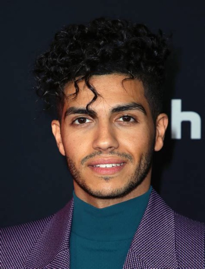 Mena Massoud's Height, Religion, Relationships and Style