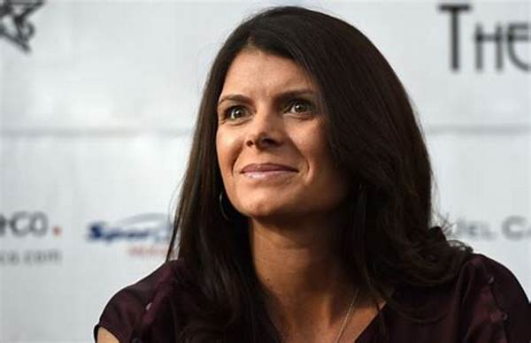 Mia Hamm | Bio, Age, Net Worth, Relationship, Career