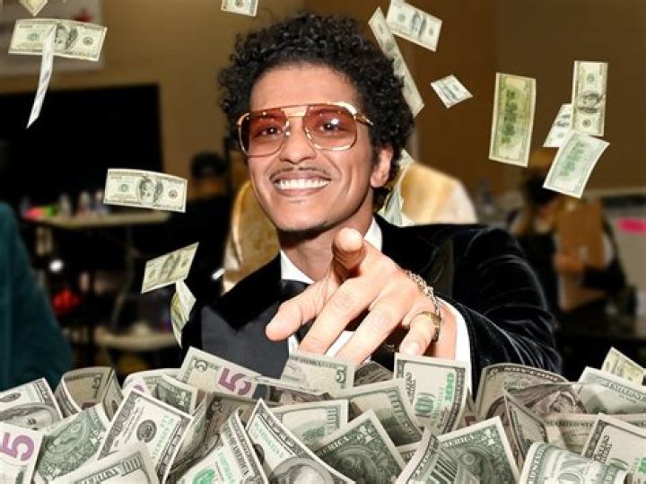 Millionaire Bruno Mars and Tracie McCoy (Myanmar Subtitles) YouTube