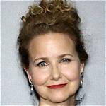 Molly Hagan Bio, Wiki, Age, Family, Husband, Columbo, and Net Worth