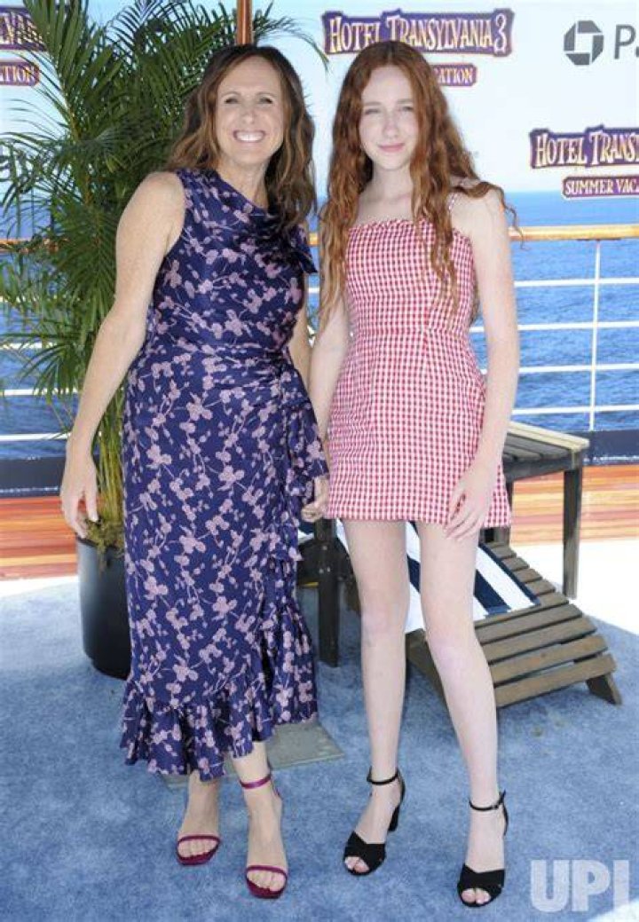 Molly Shannon Daughter Stella Shannon Chesnut Editorial Stock Photo
