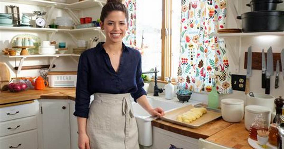 Molly Yeh Food Network, Bio, Wiki, Age, Husband, Wedding, Baby, Cookbook, Recipes, Salary, and Net Worth