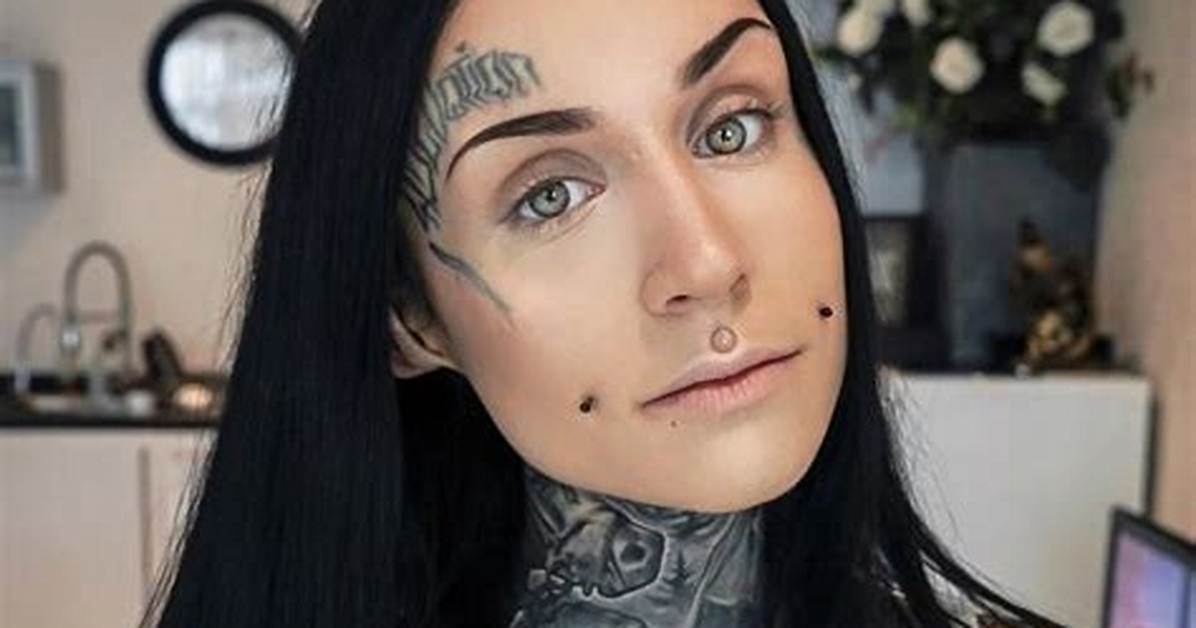 Monami Frost Net Worth