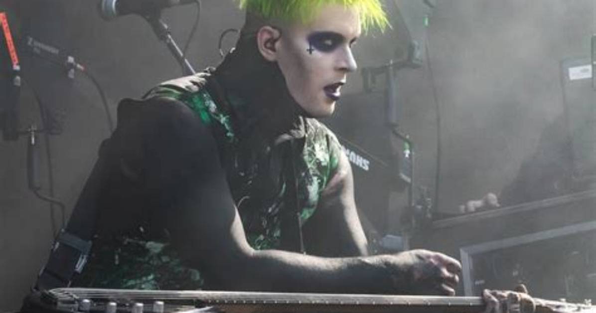 Motionless in White Net Worth - How Much Does Motionless in White Make?