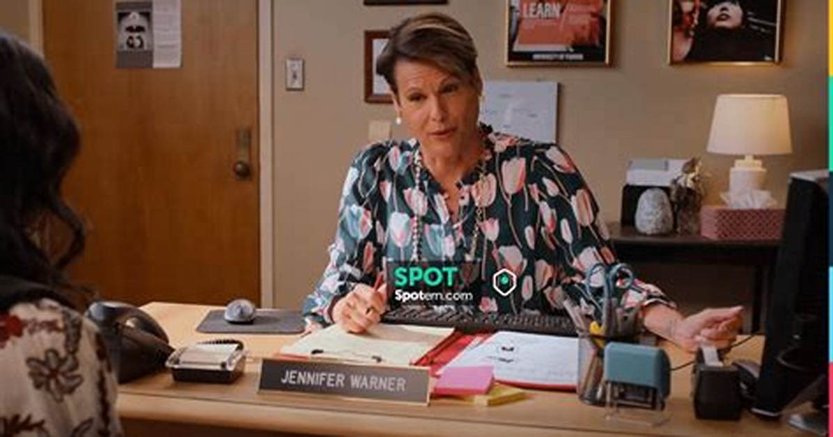'Never Have I Ever's' Alexandra Billings Makes a Splash