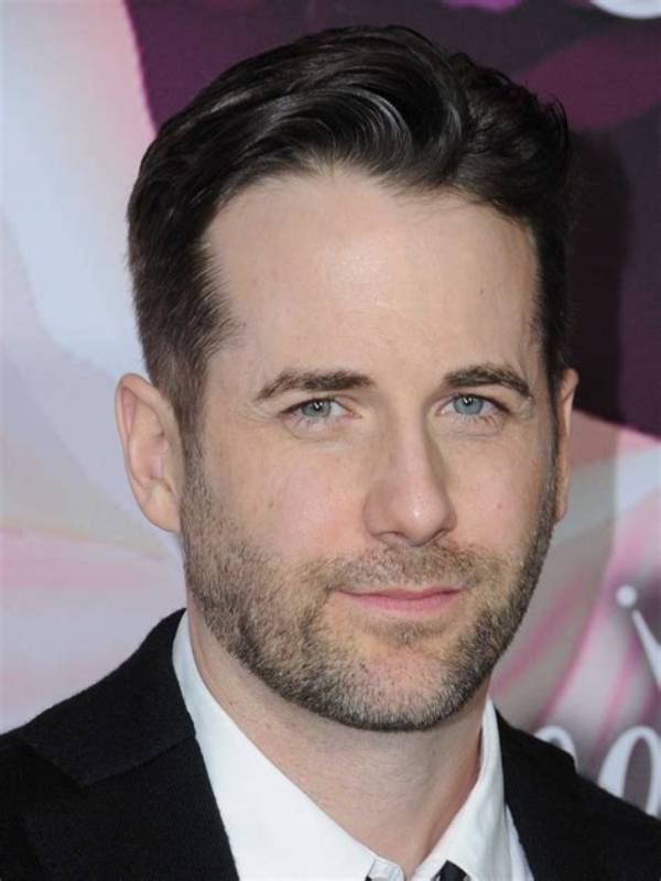 Niall Matter