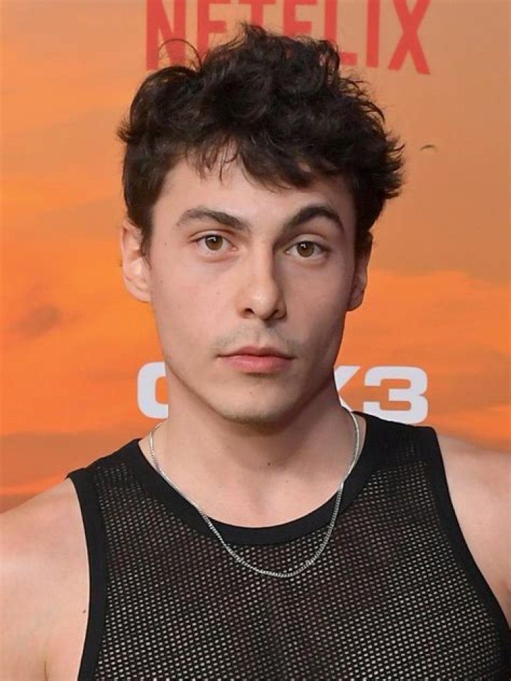 Nicholas Cirillo as Gio Mancini in Good Egg