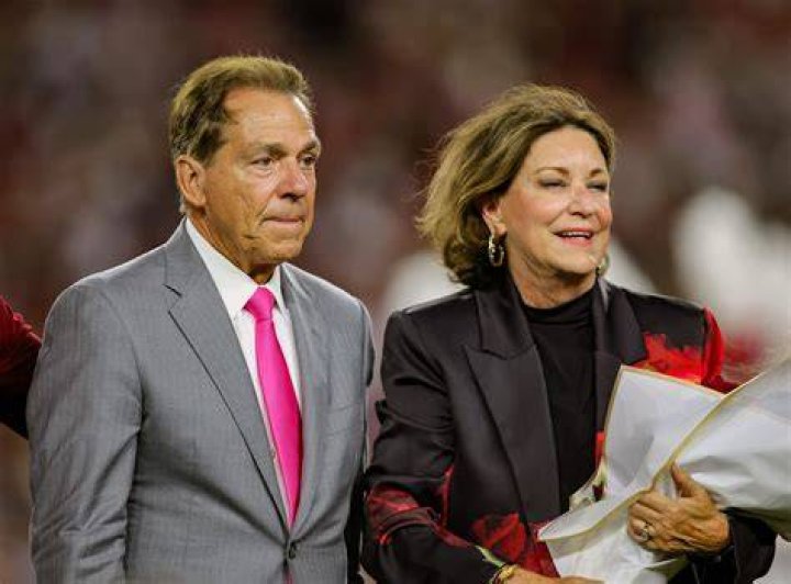 Nick Saban’s Wife Bids Farewell to Alabama in Heartwarming Statement